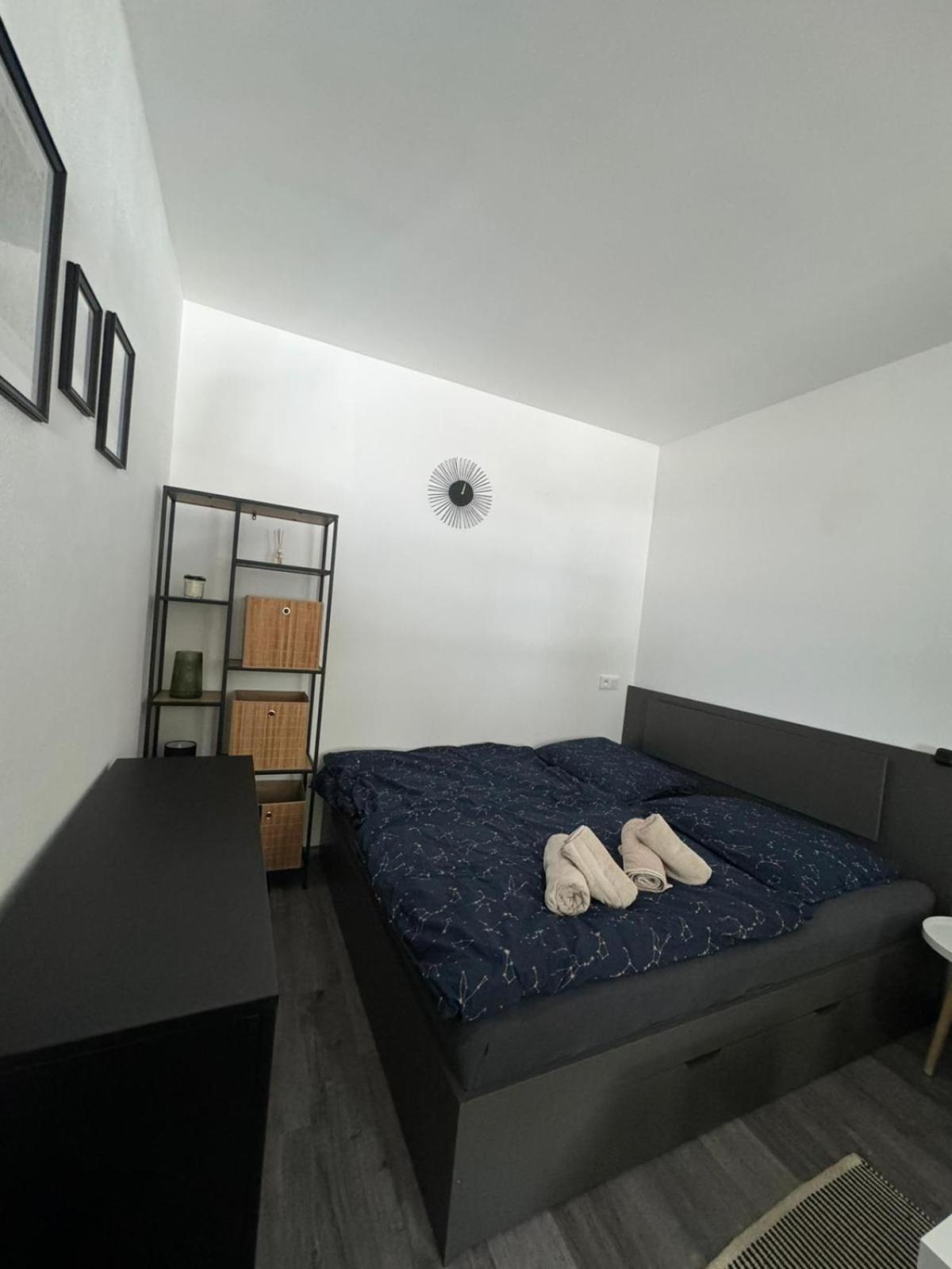 Hobiti Apartman - Sam Rathschlag Buitenkant foto
